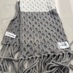 CALVIN  KLEIN SCARF